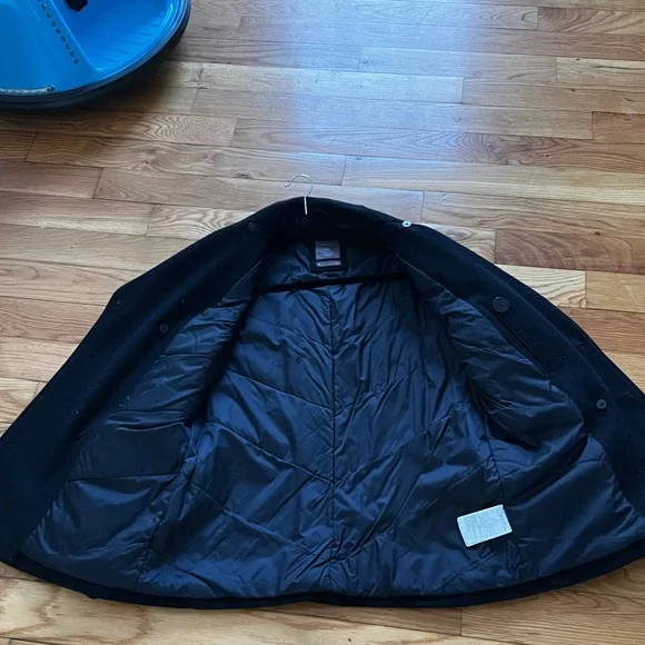 Gap’s men navy double breasted coat - Picture 3 of 6